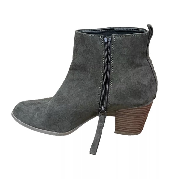 Old Navy Shoes Women’s Oregon Trail Mid Ankle Boots Olive Green Size 9 Heeled - Picture 3 of 8